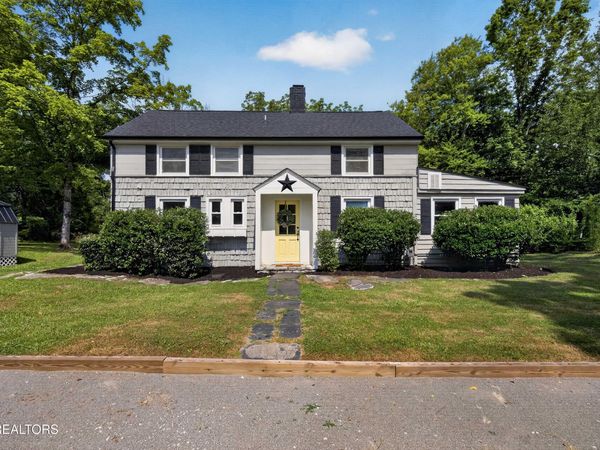 44 W Norris Rd, Norris, TN 37828