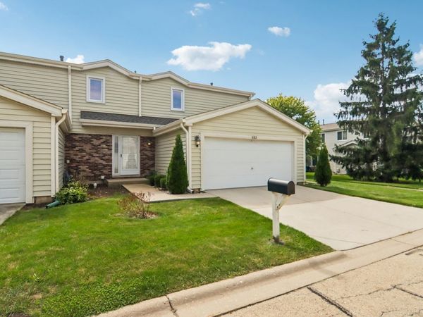 682 Claridge Circle , Hoffman Estates, IL 60169
