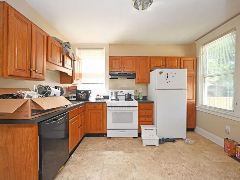 608 Orient Avenue, Cincinnati, OH 45232 Photo 10