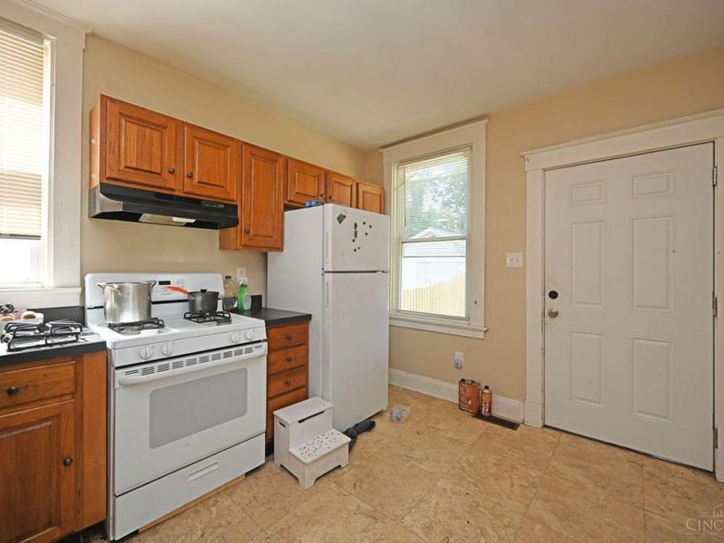 608 Orient Avenue, Cincinnati, OH 45232 Photo 11