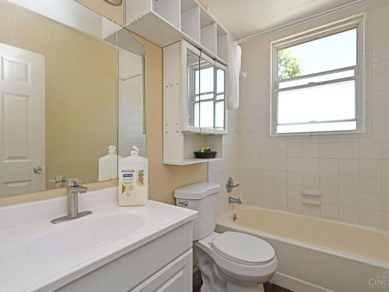608 Orient Avenue, Cincinnati, OH 45232 Photo 16
