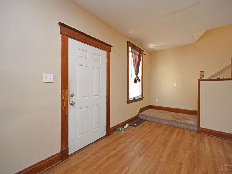 608 Orient Avenue, Cincinnati, OH 45232 Photo 4