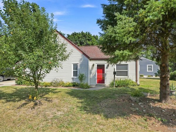 8251 McClellan Street , Utica, Mi 48317