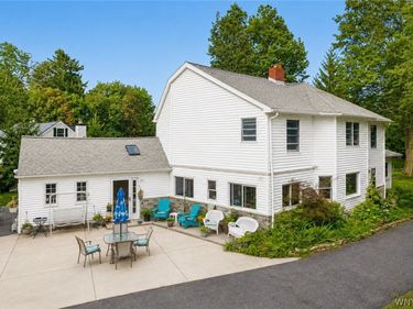 4650 Christian Drive, Clarence, NY 14031