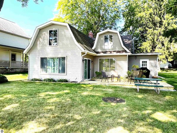 5544 Merry Court N, Sanford, MI 48657