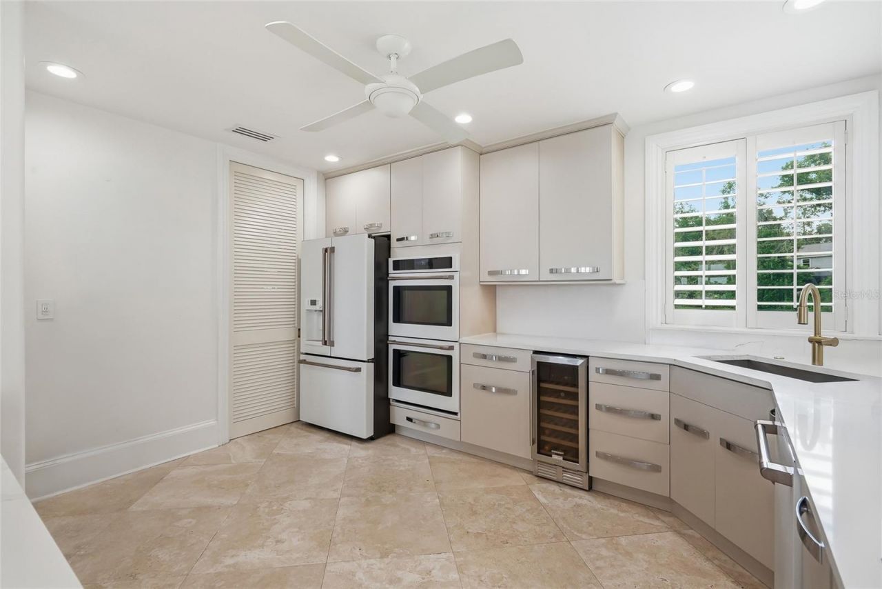 11104 Winthrop Way, Tampa, FL 33612 Photo