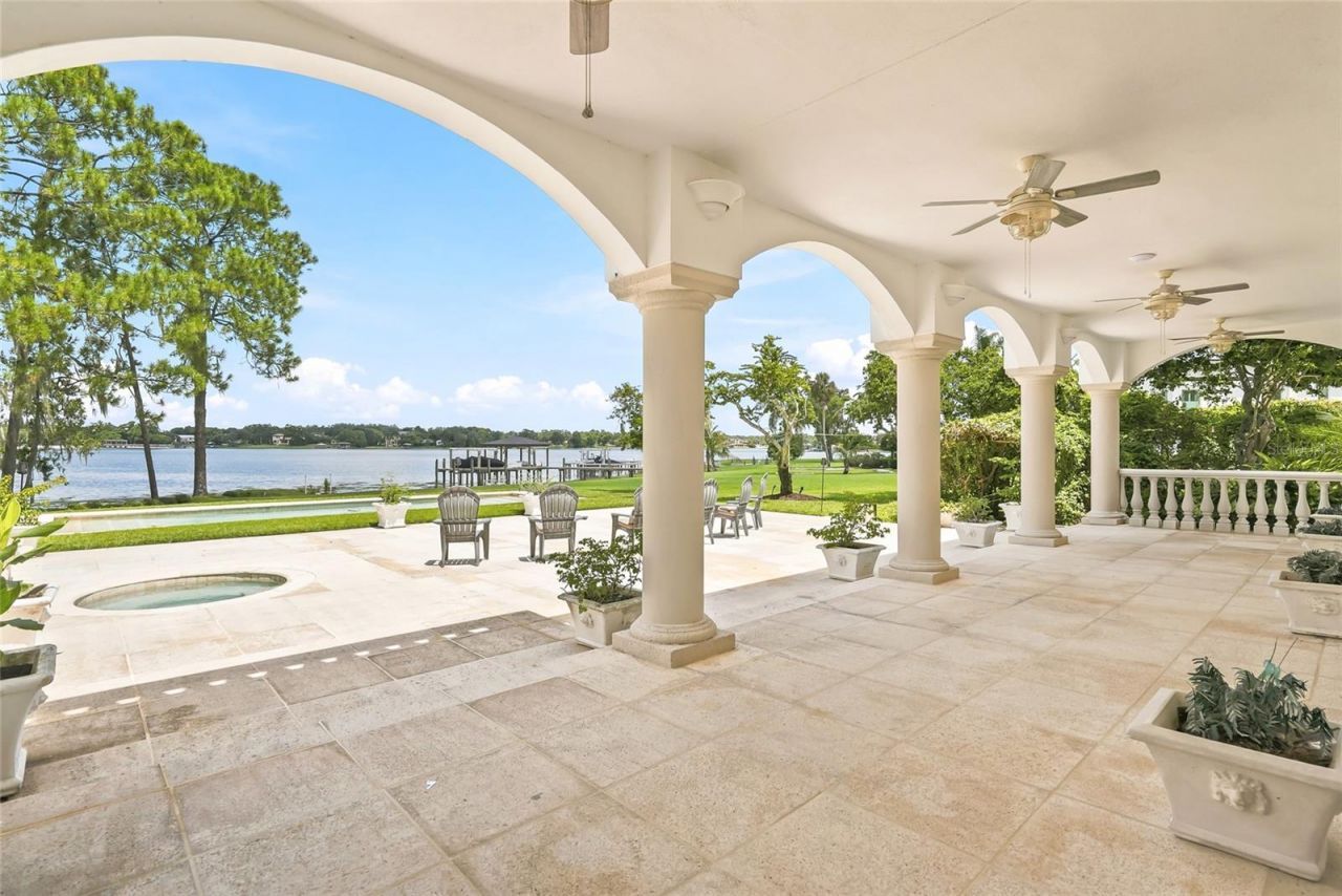 11104 Winthrop Way, Tampa, FL 33612 Photo