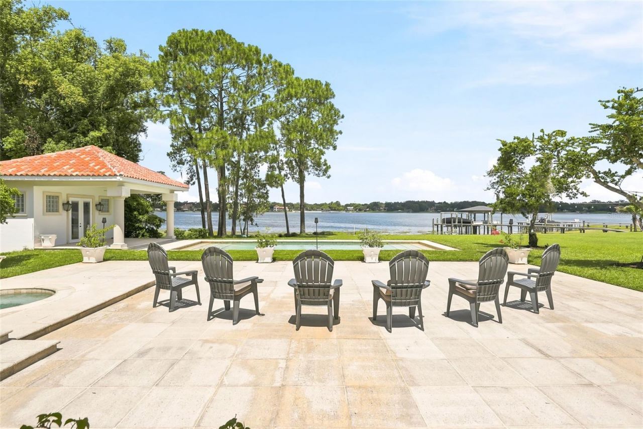 11104 Winthrop Way, Tampa, FL 33612 Photo