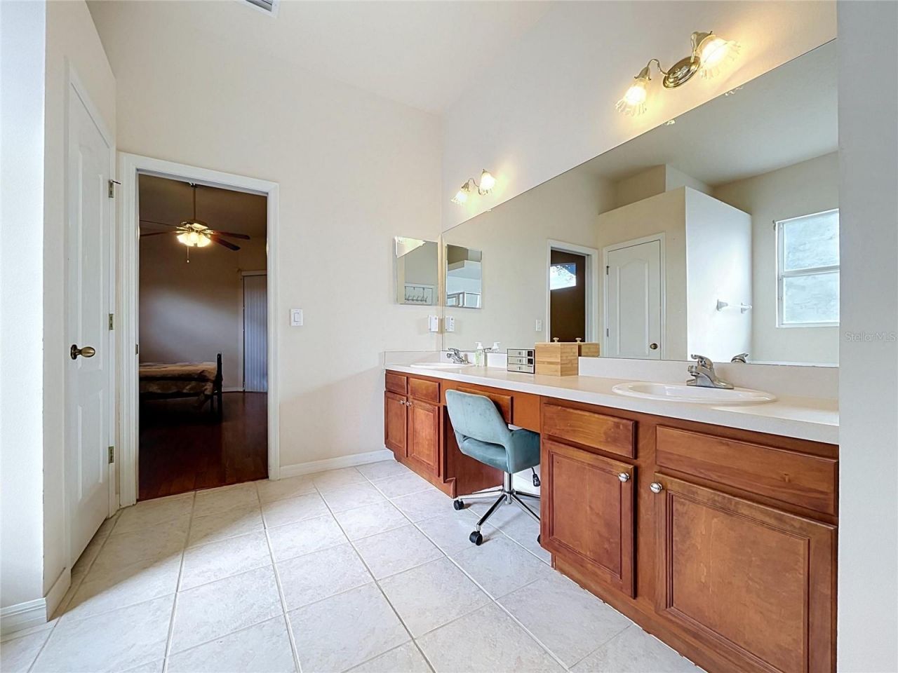 1124 Split Silk Street , Valrico, FL 33594 Photo