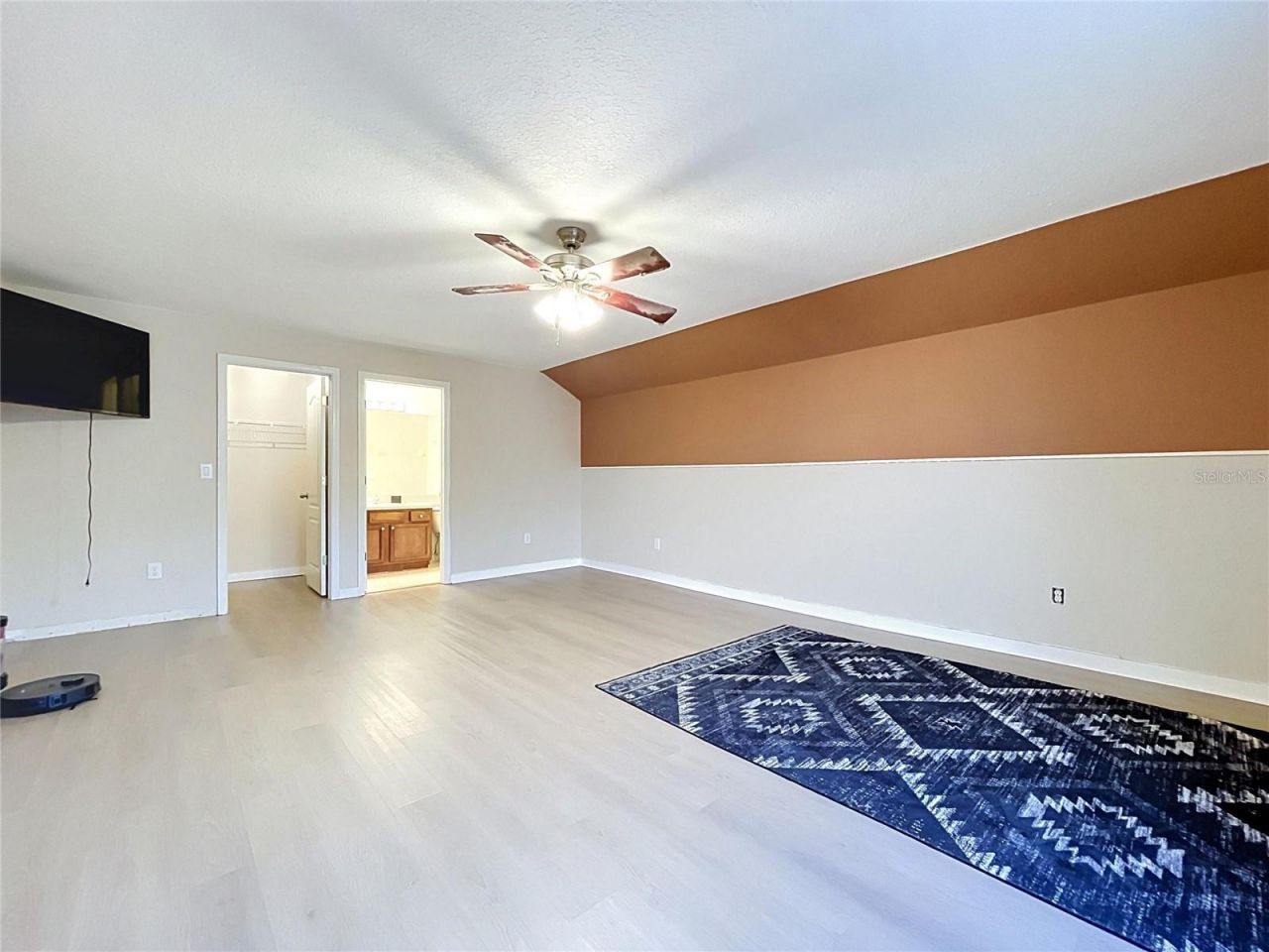 1124 Split Silk Street , Valrico, FL 33594 Photo