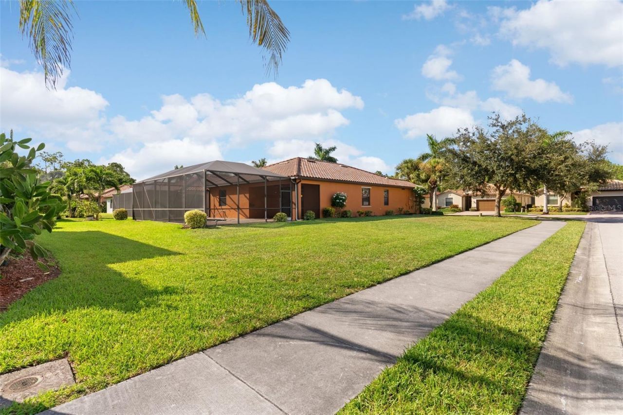 11068 Cherry Laurel Dr., Fort Myers, FL 33912 Photo