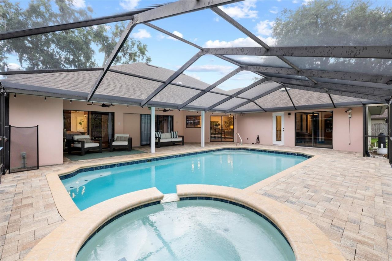 18243 Clear Lake Drive, Lutz, FL 33548 Photo