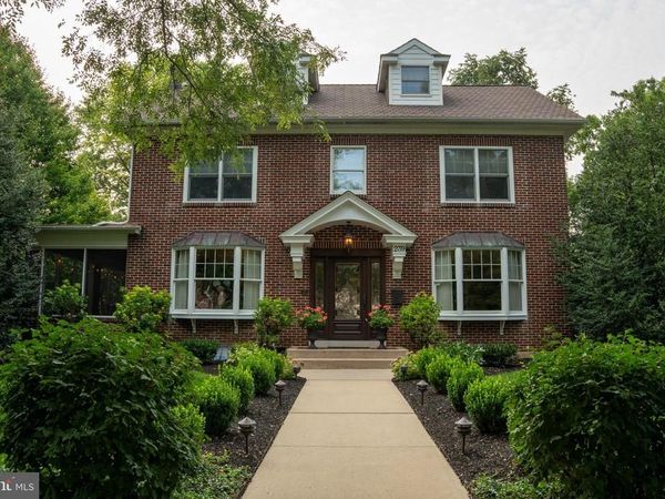 239 ELM AVENUE, HERSHEY, PA 17033