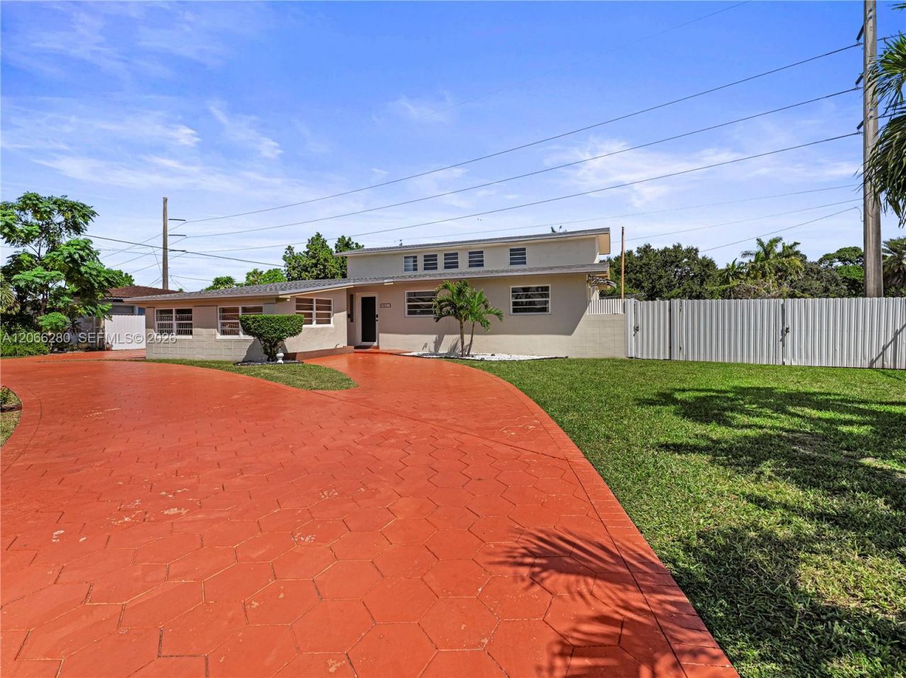 8241 SW 12th Ter, Miami, FL 33144 Photo