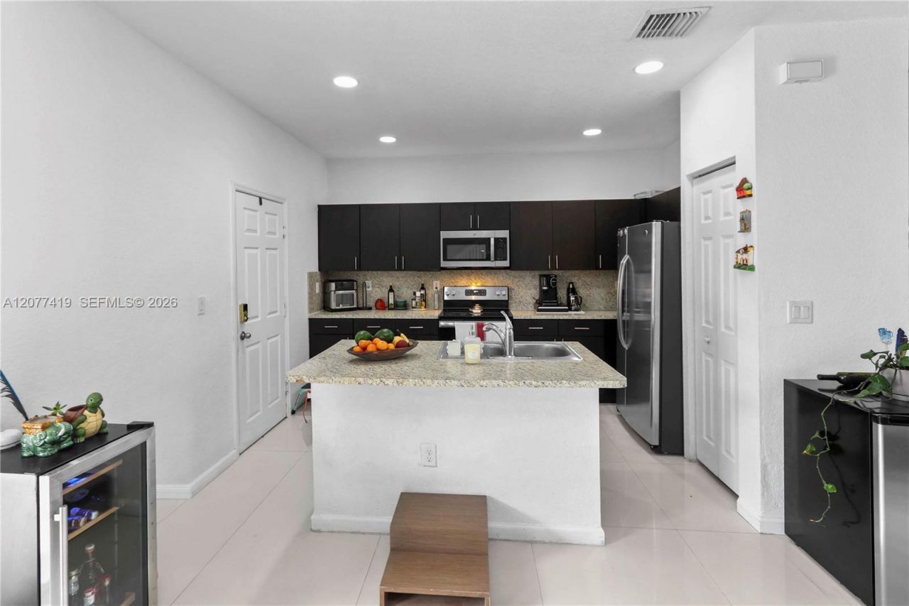 24557 SW 117th Ave , Homestead, FL 33032 Photo