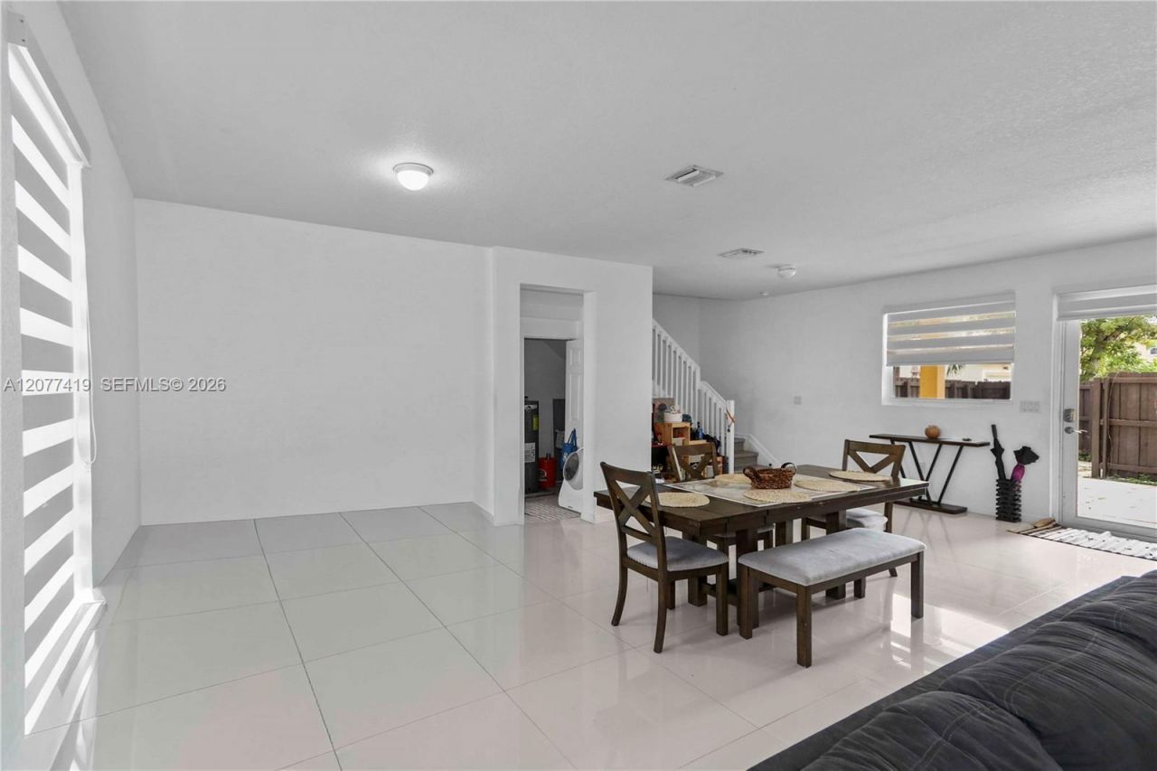 24557 SW 117th Ave , Homestead, FL 33032 Photo