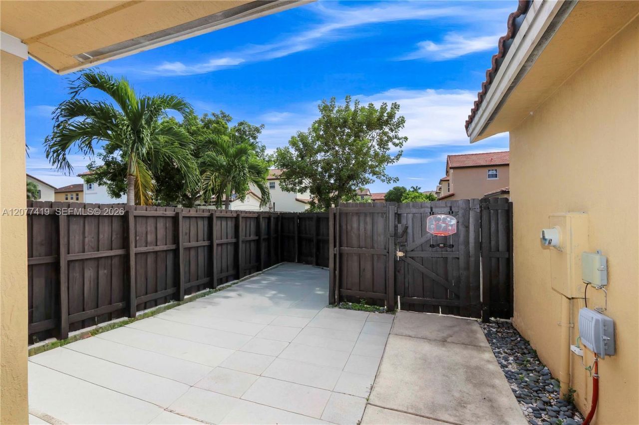 24557 SW 117th Ave , Homestead, FL 33032 Photo