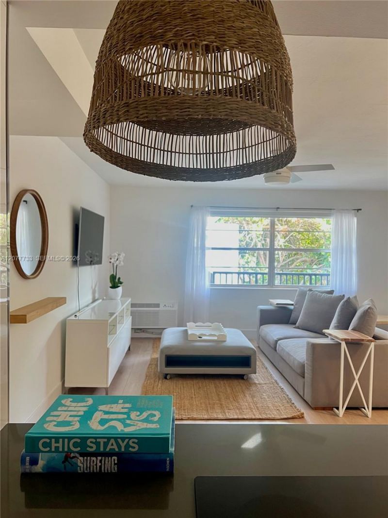 195 Sunrise Dr , Unit 8, Key Biscayne, FL 33149 Photo