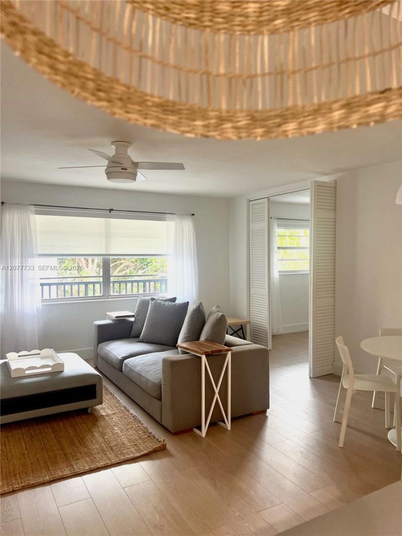195 Sunrise Dr , Unit 8, Key Biscayne, FL 33149 Photo