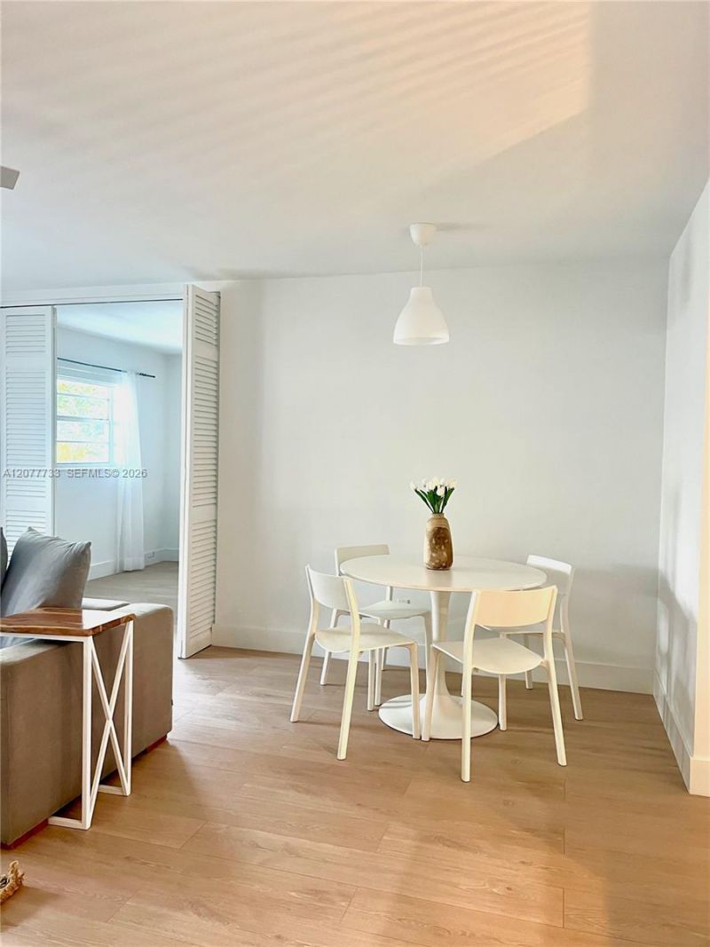 195 Sunrise Dr , Unit 8, Key Biscayne, FL 33149 Photo