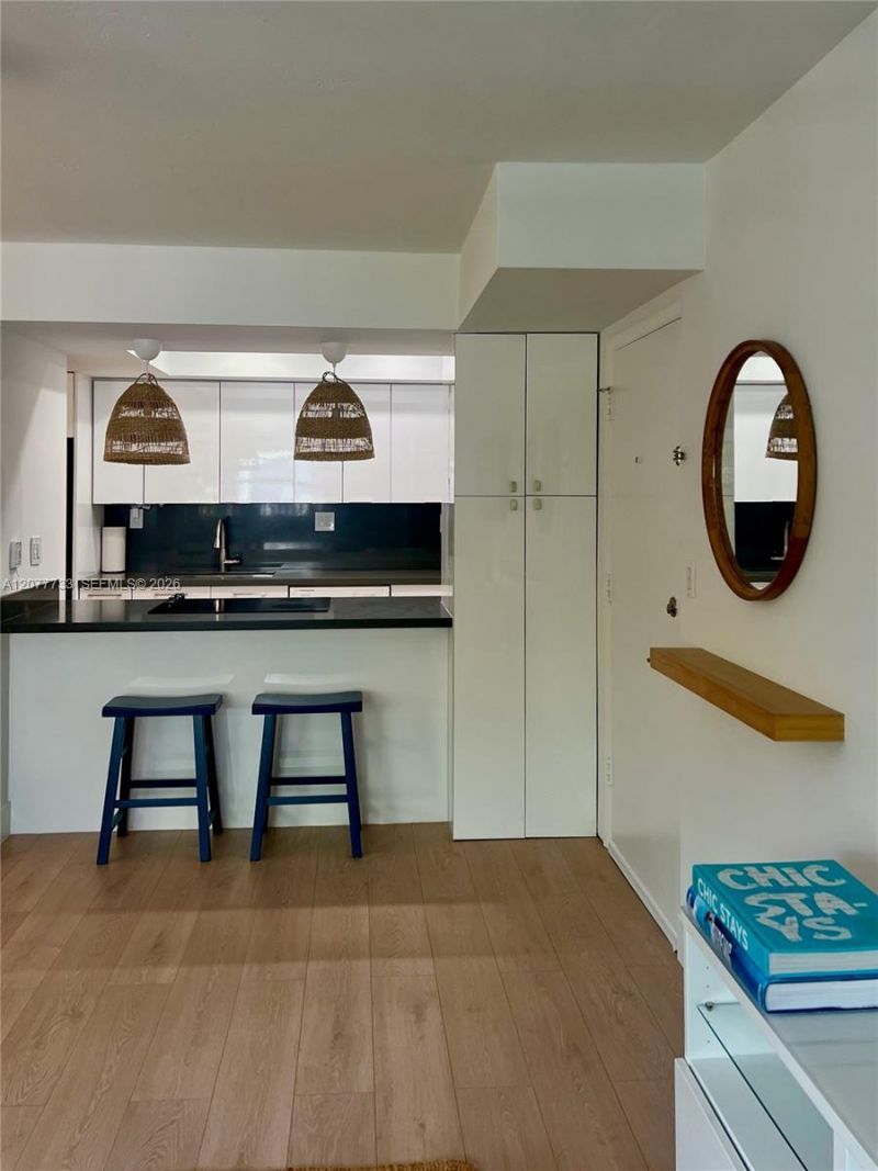 195 Sunrise Dr , Unit 8, Key Biscayne, FL 33149 Photo
