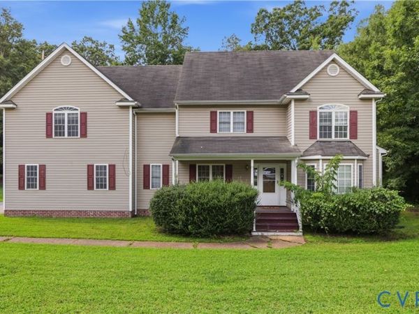 1300 Lomond Drive , Midlothian, VA 23114