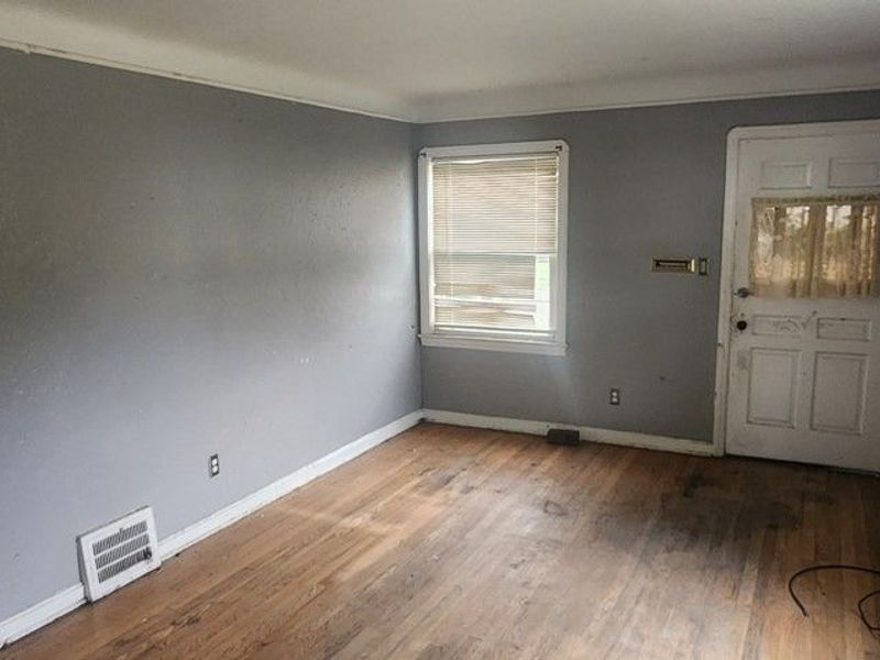 4408 W 57 Street, Old Brooklyn, OH 44144 Photo 3