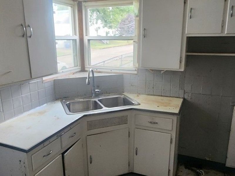 4408 W 57 Street, Old Brooklyn, OH 44144 Photo 4