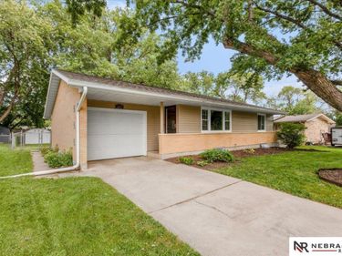 2600 County Down Court, Lincoln, NE 68512