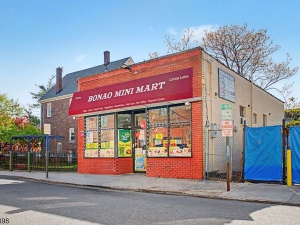 37 Fair St, Hackensack, NJ 07601
