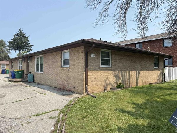 2241 IMPERIAL LANE, Green Bay, WI 54302