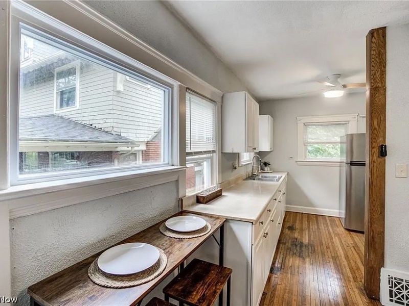 2245 Bellfield Avenue, Unit 1, Cleveland Heights, OH 44106 Photo 4