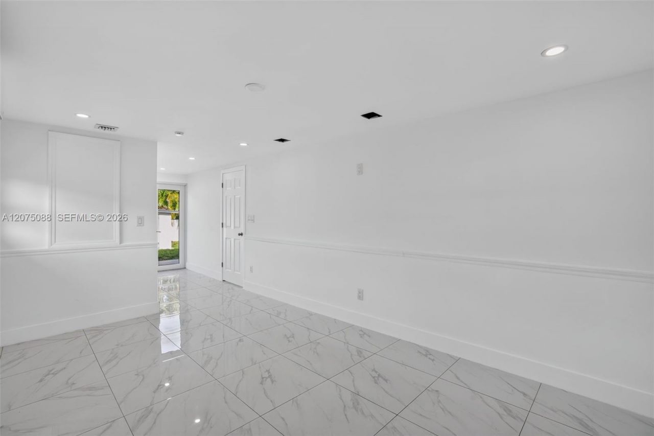 500 SW 121st Ave, Miami, FL 33184 Photo