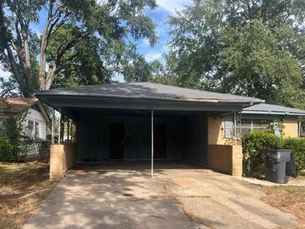 5915 Lakehurst Circle, Shreveport, LA 71108