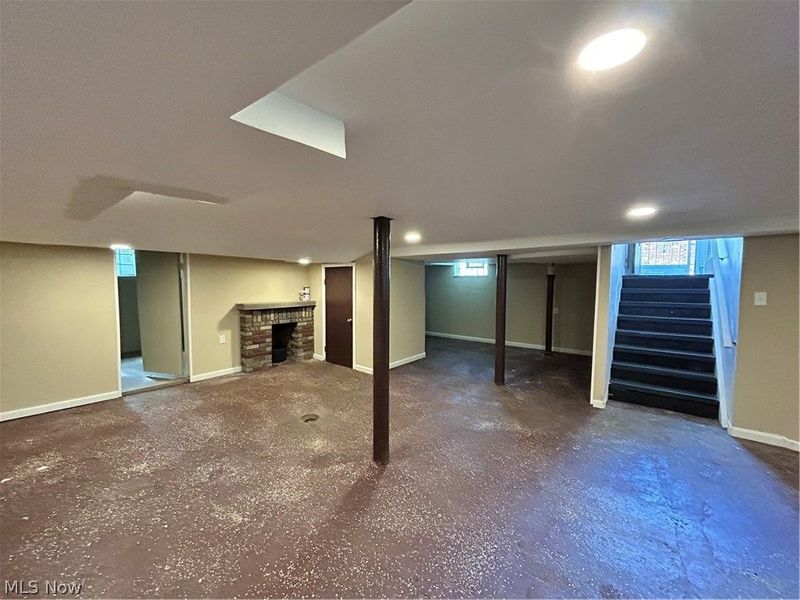 3052 Martin Luther King Jr Drive, Cleveland, OH 44104 Photo 28