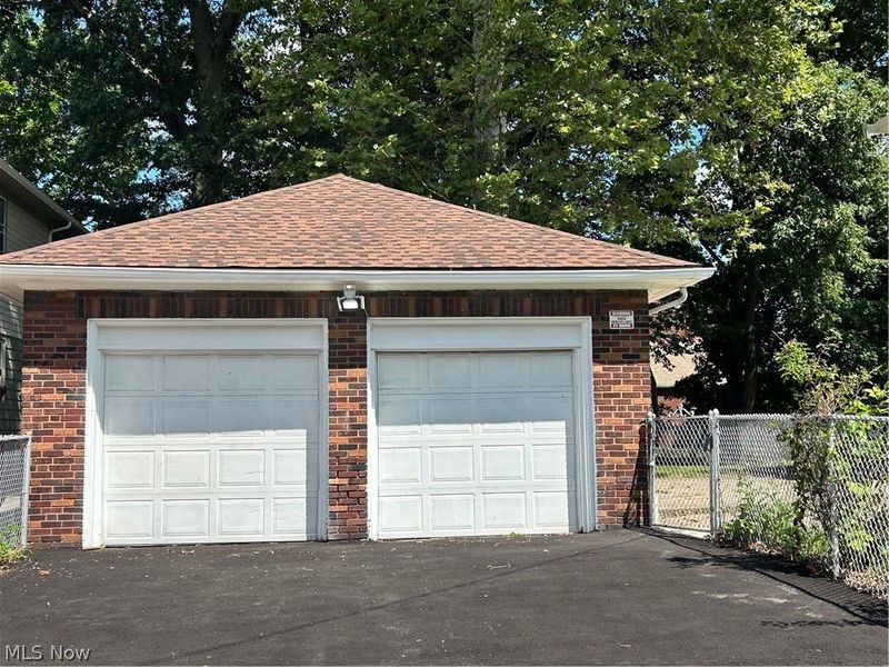 3052 Martin Luther King Jr Drive, Cleveland, OH 44104 Photo 8