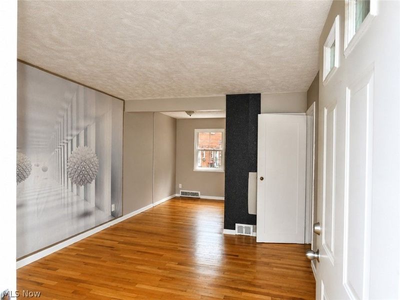 22651 Fox Avenue, Unit E, Euclid, OH 44123 Photo 2