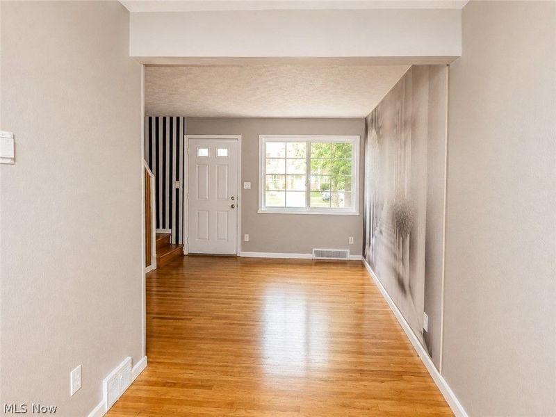 22651 Fox Avenue, Unit E, Euclid, OH 44123 Photo 4