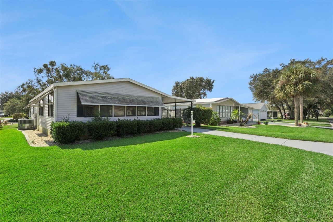 1615 Pinehurst Drive , Lady Lake, FL 32159 Photo
