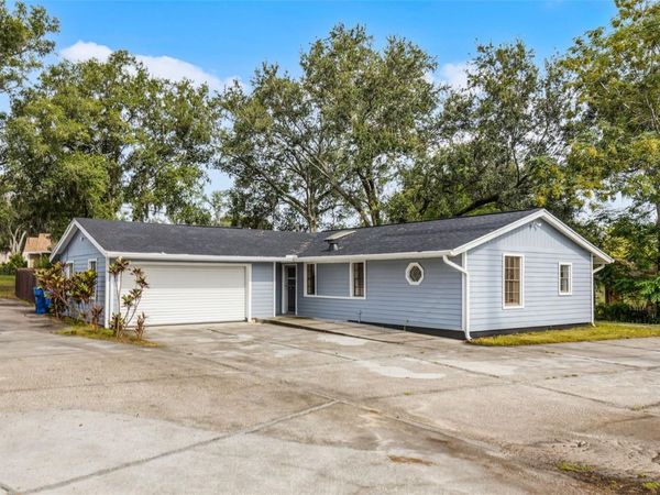 697 E ANDERSON ROAD , GROVELAND, FL 34736