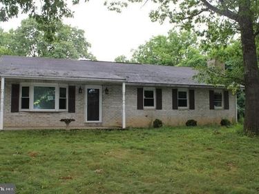 63 CARPENTER LANE, NEWBURG, PA 17240