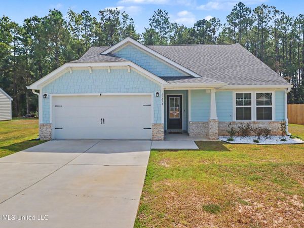 11274 Shorecrest Road, Biloxi, MS 39532