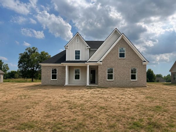 7331 NEWBURY DR, Olive Branch, MS 38654