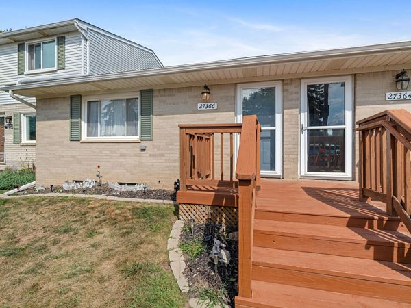 27366 Spaulding Road, Unit 6, New Hudson, MI 48165