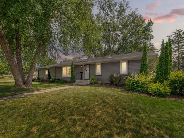 1019 Valley View Road, Faribault, MN 55021