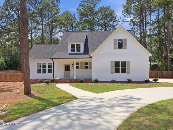 1750 E Indiana Avenue, Southern Pines, NC 28387