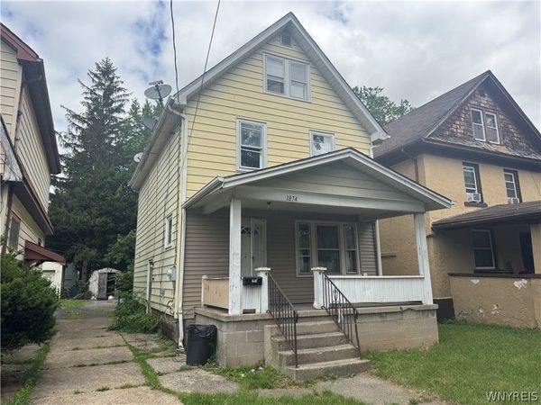 1874 South Avenue , Niagara Falls, NY 14305