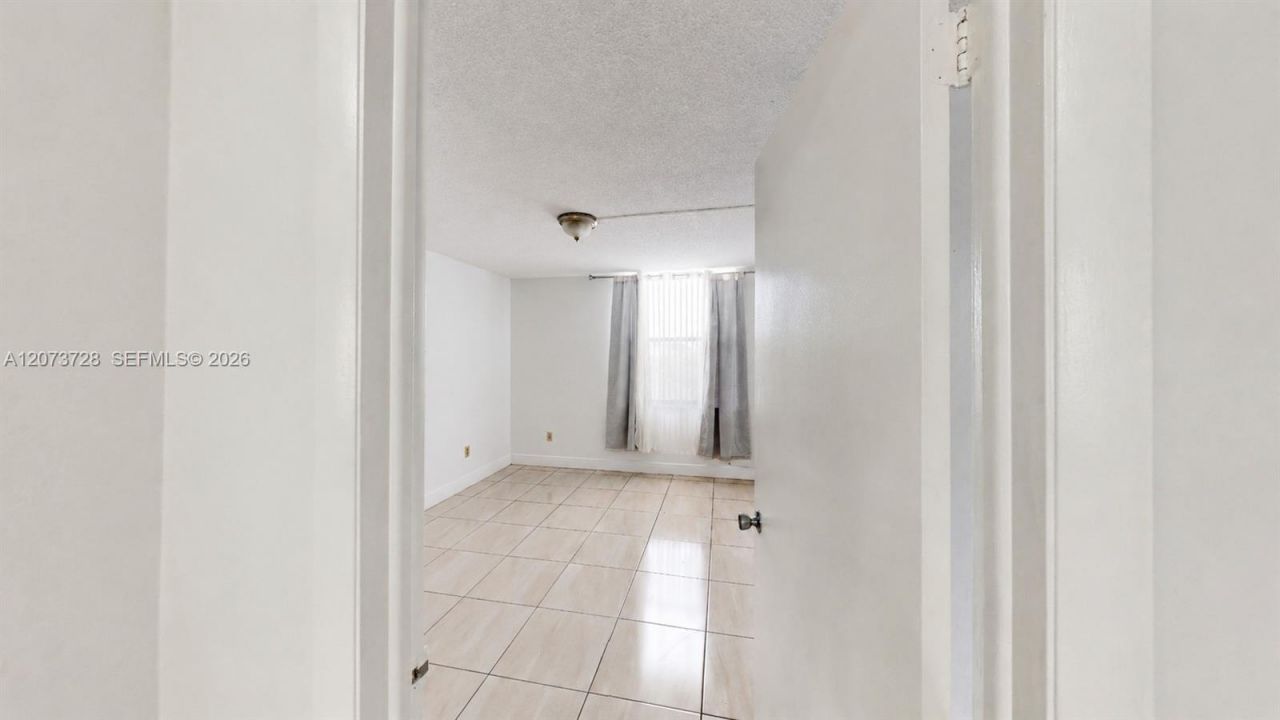 14201 N Kendall Dr , Unit 401D, Miami, FL 33186 Photo