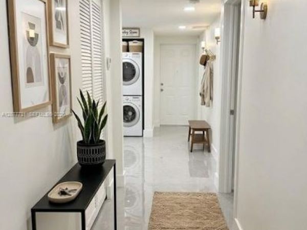 305 NE 58th Ter, Miami, FL 33137