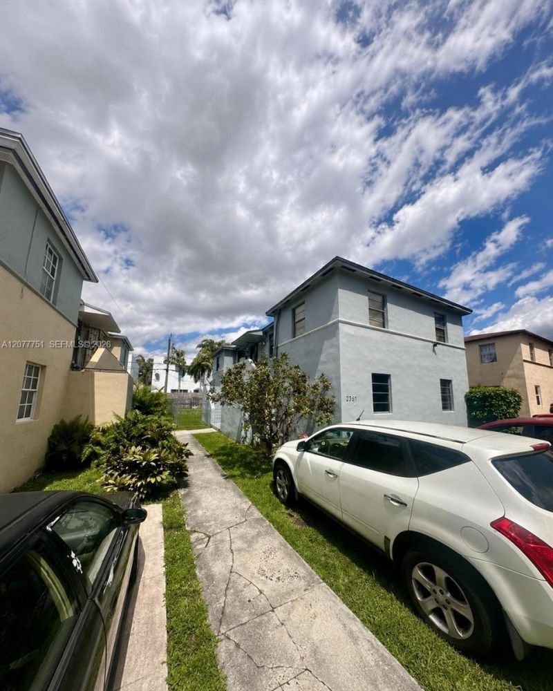 2361 SW 27th St , Unit 1, Miami, FL 33133 Photo